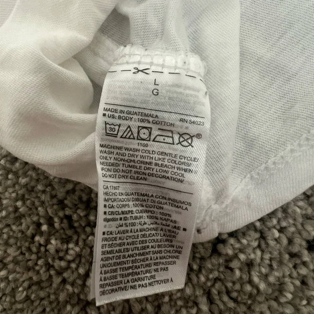 Old Navy White Graphic Tee - “Coffee Is A Must” Woman’s L 100% Cotton - Picture 4 of 5